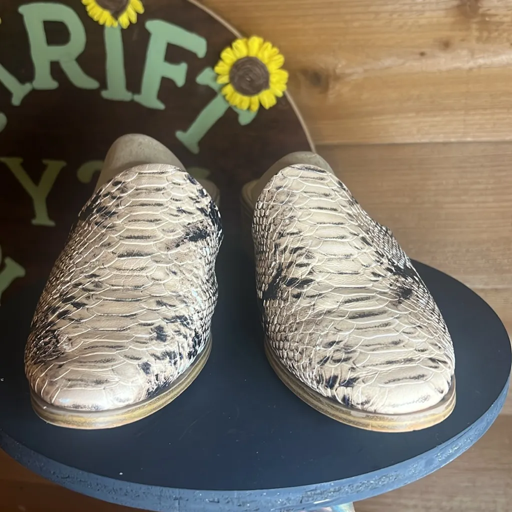 Gibson Latimer Goat Leather Joury Snake Print Block Heel Mules Slip On 9.5 - Image 4