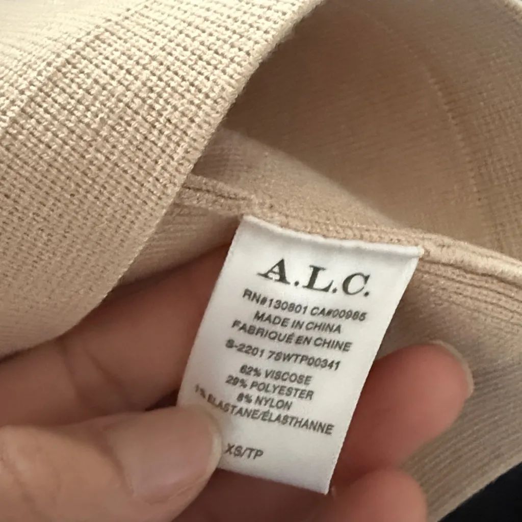 A.L.C. Light Tan Cropped Knit Top XS - Image 7