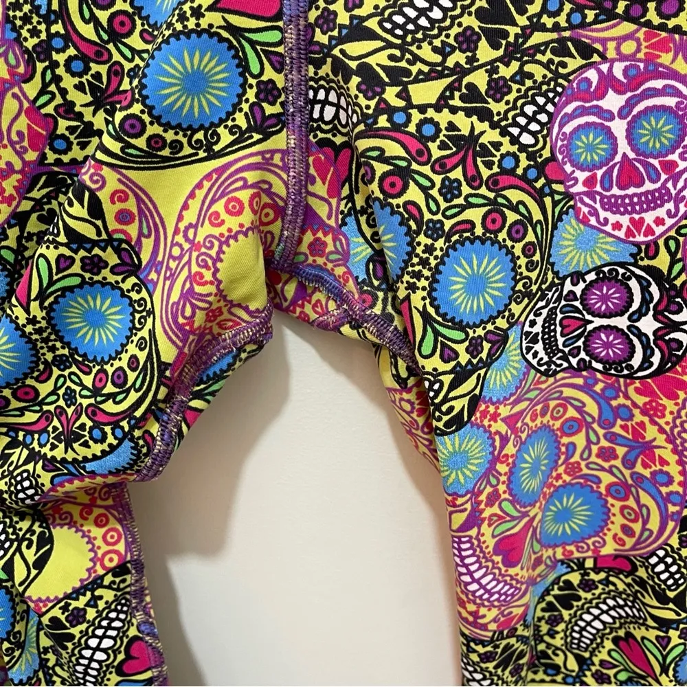 Patterned Donajo Womens Leggings Size XL Colorful Skulls Made in Brazil Red - Image 3