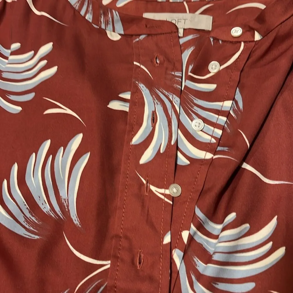 Ann Taylor Loft sz Medium wave motif half button up shirt - Image 4