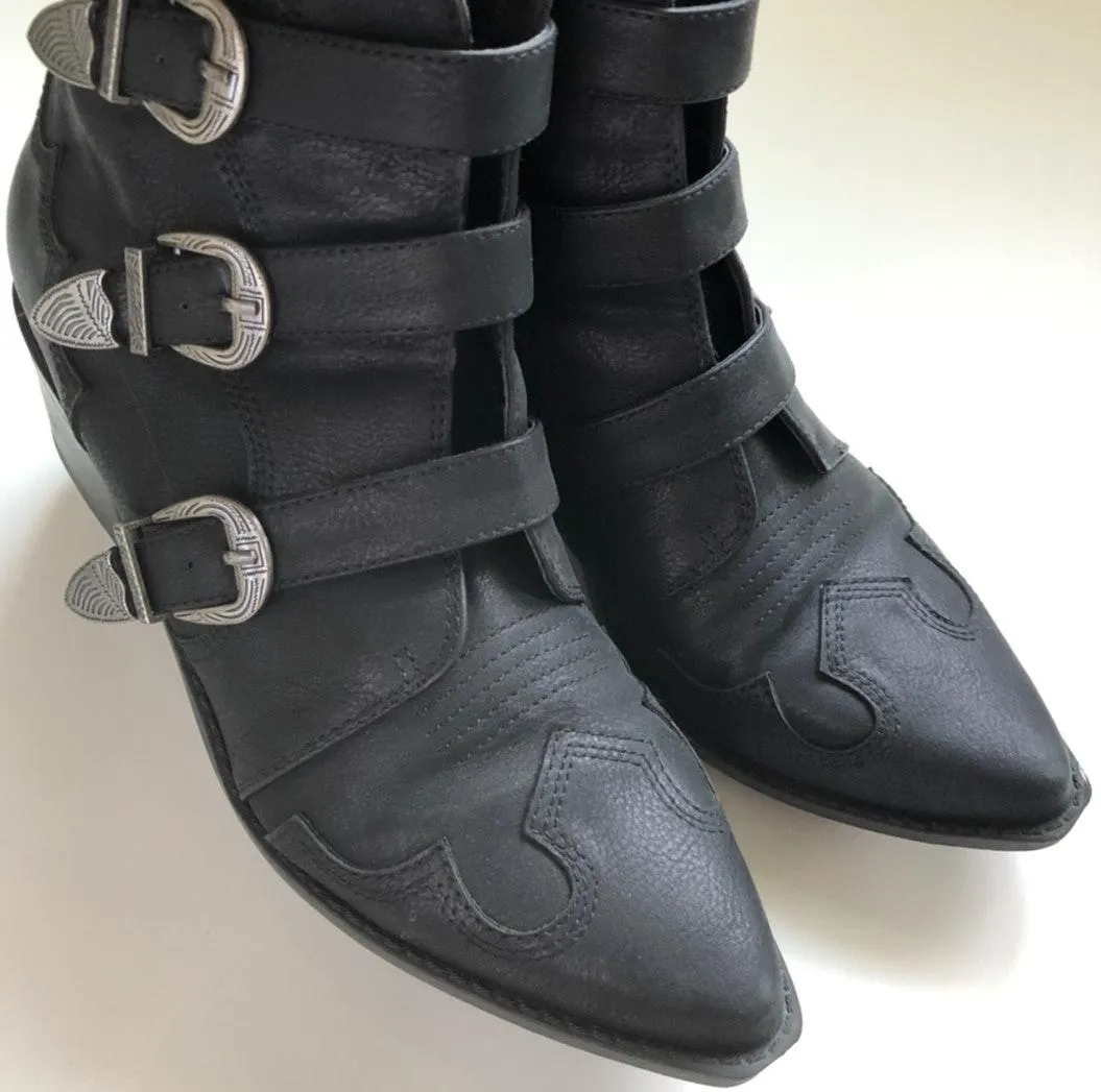 indigo. Rd Yasmina Western Booties - Image 3