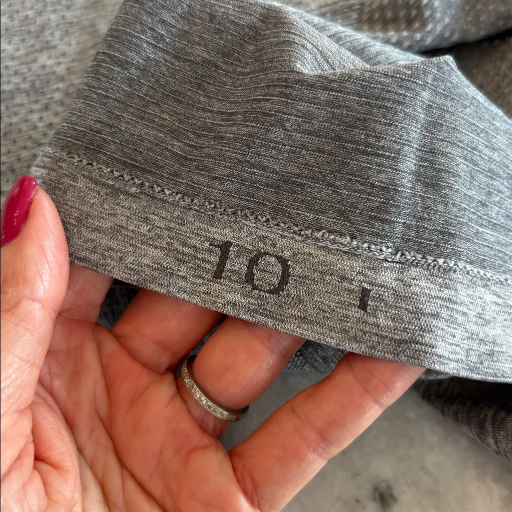 Lululemon Swiftly Tee Gray Size 10 - Image 8