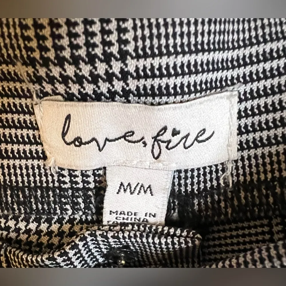 Love fire size medium womens gray plaid high waisted ruffled pants - Image 4