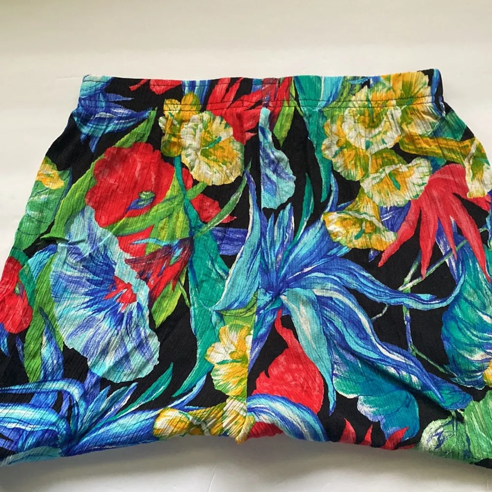 Vintage Koret tropical floral Hawaiian knit lounge shorts, size medium - Image 6