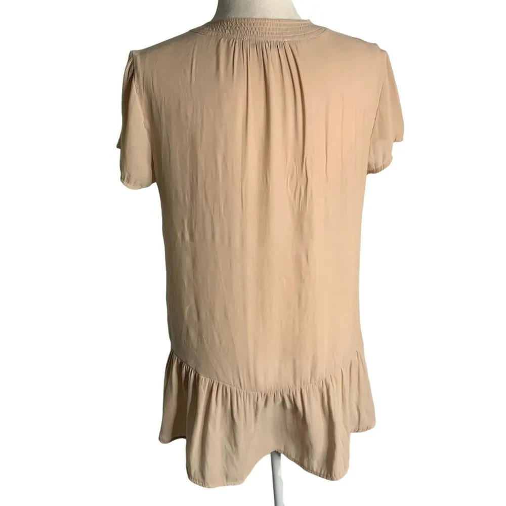 RO & DE Pleated Peplum Blouse Top S Beige Short Sleeve High Low Hem Tie Neck - Image 4