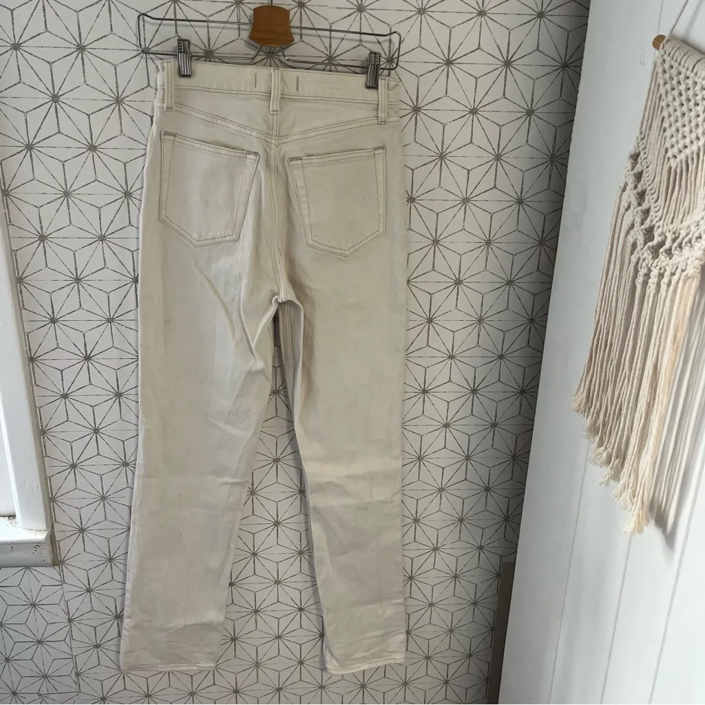 Abercrombie 90’s Straight Ultra High Rise 2L - Image 3