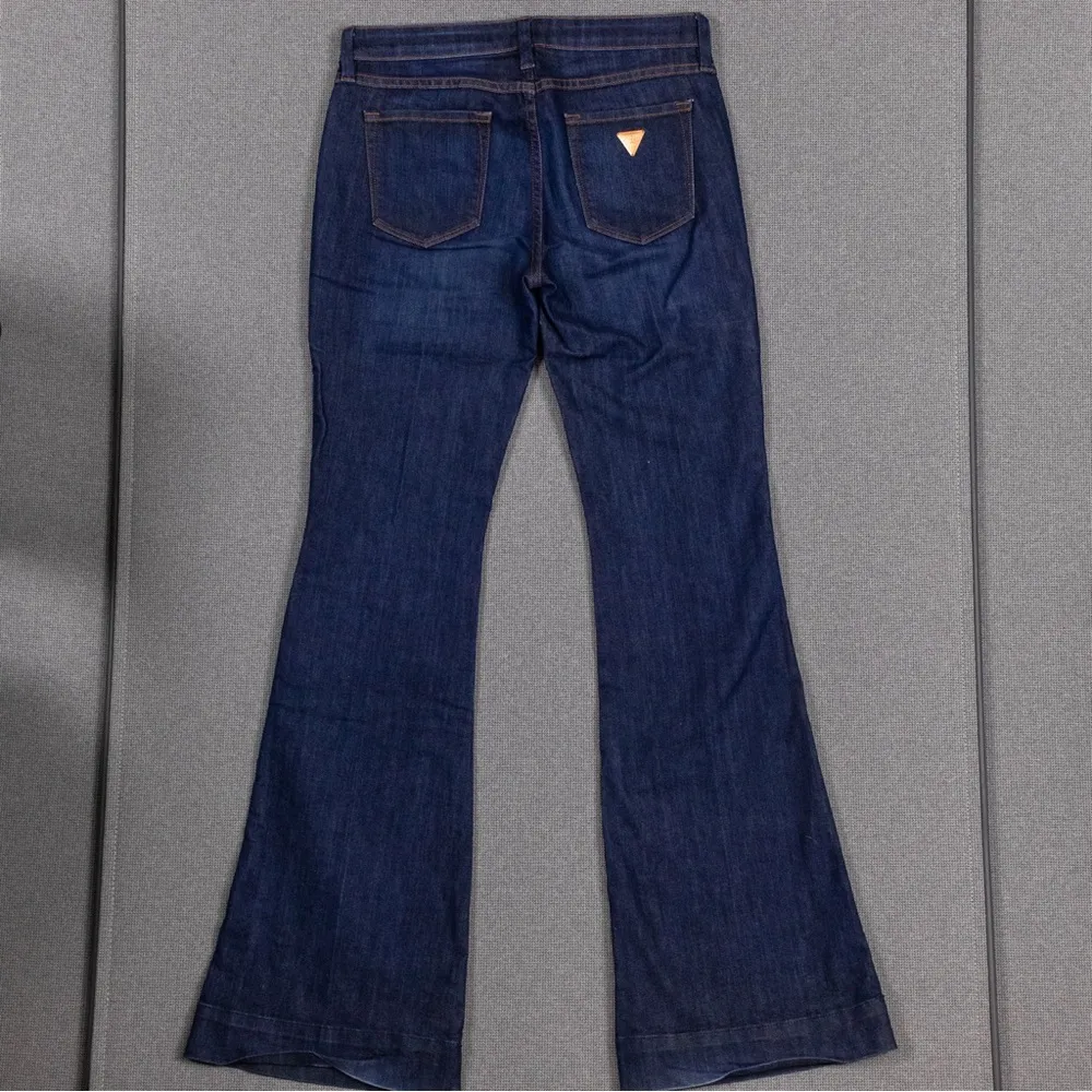 Y2K Guess Brittney Flare Jeans - Image 3