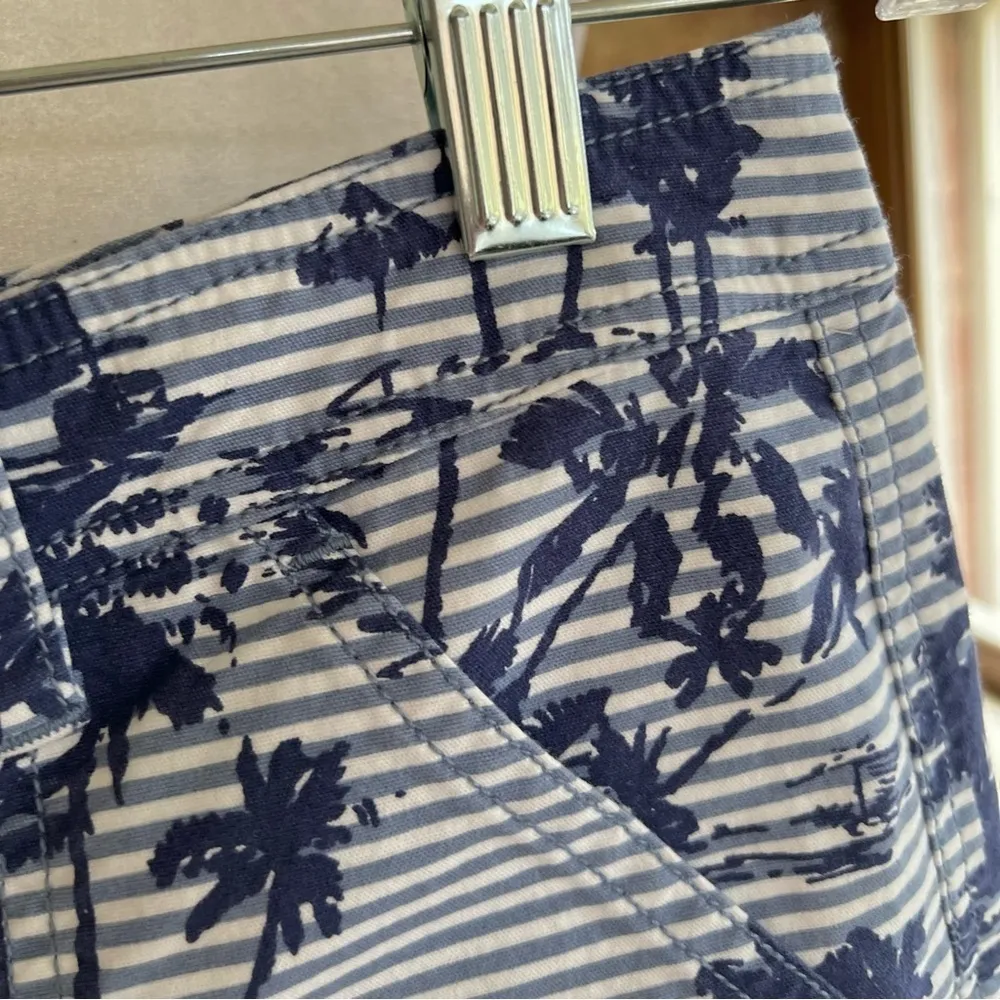 Vineyard Vines Island Scene Pants Ankle Skinny 6 Blue Tropical Skinny Striped - Image 4