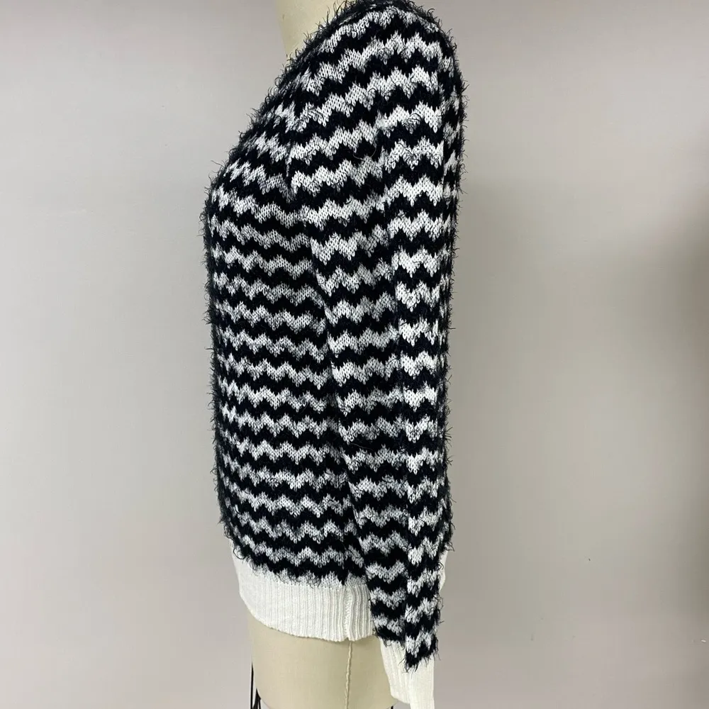 Chevron ZigZag Sweater L - Image 3