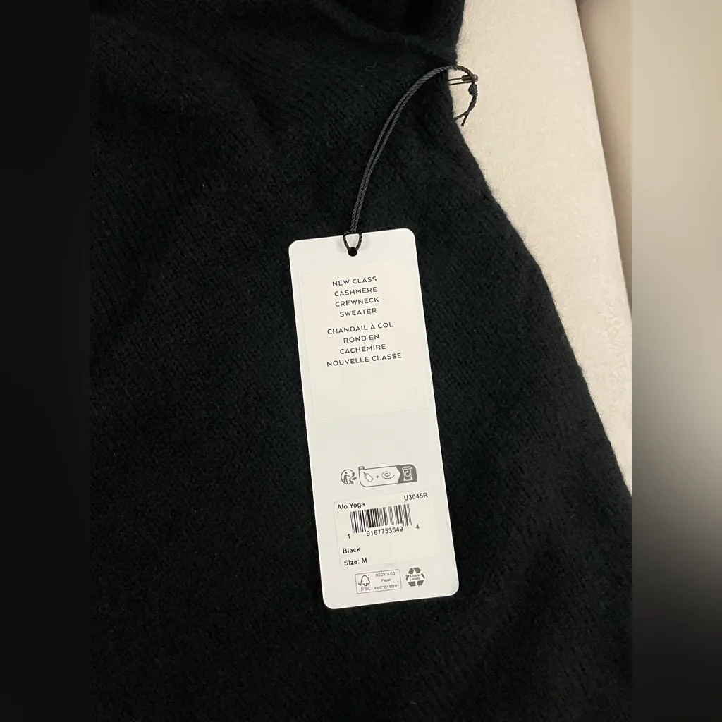 ALO Yoga NWT Unisex Wool Cashmere New Class Crewneck Sweater Black Size M - Image 11
