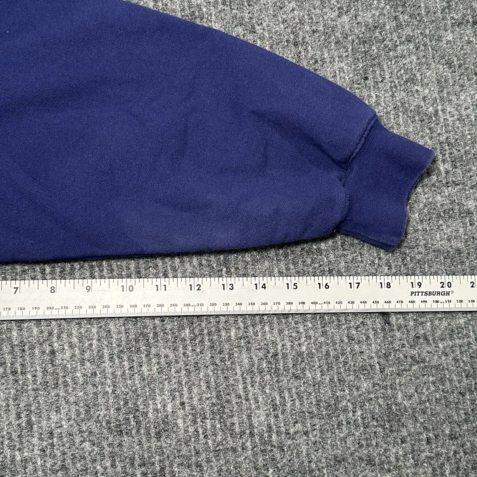 Vintage Disney Store Embroidered Crewneck Sweatshirt Medium Mickey Minnie Donald - Image 6