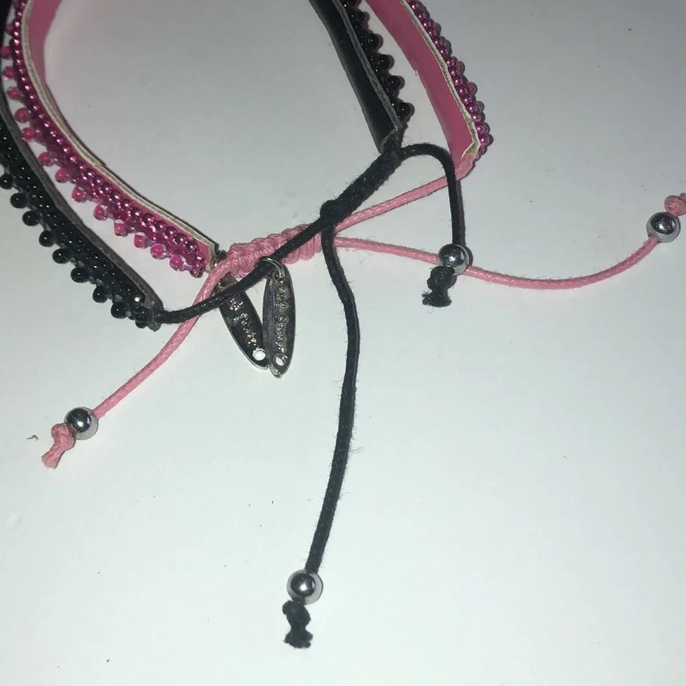 Pink Pewter Pink & Black Sequin Beaded Adjustable Cord Bracelets - Image 7