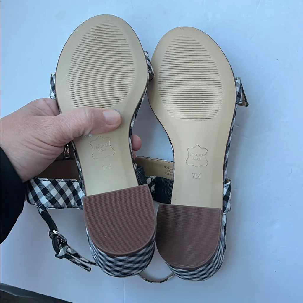 Talbots MIMI Gingham Buckle Block Heel Sandals Sz 7 Cute Summer Resort Style 🟡 - Image 5