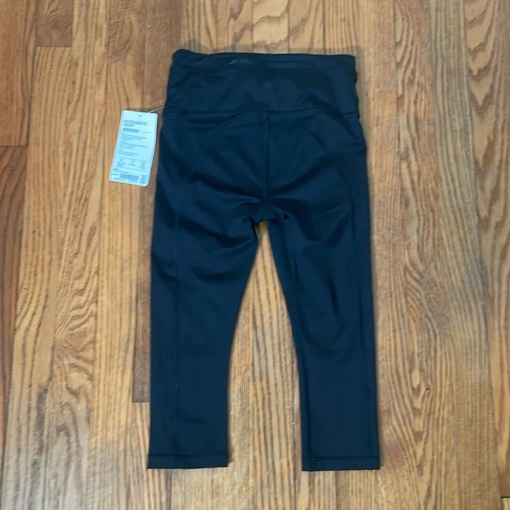 Athleta Accelerate crop leggings black size XS‎ NWT - Image 4