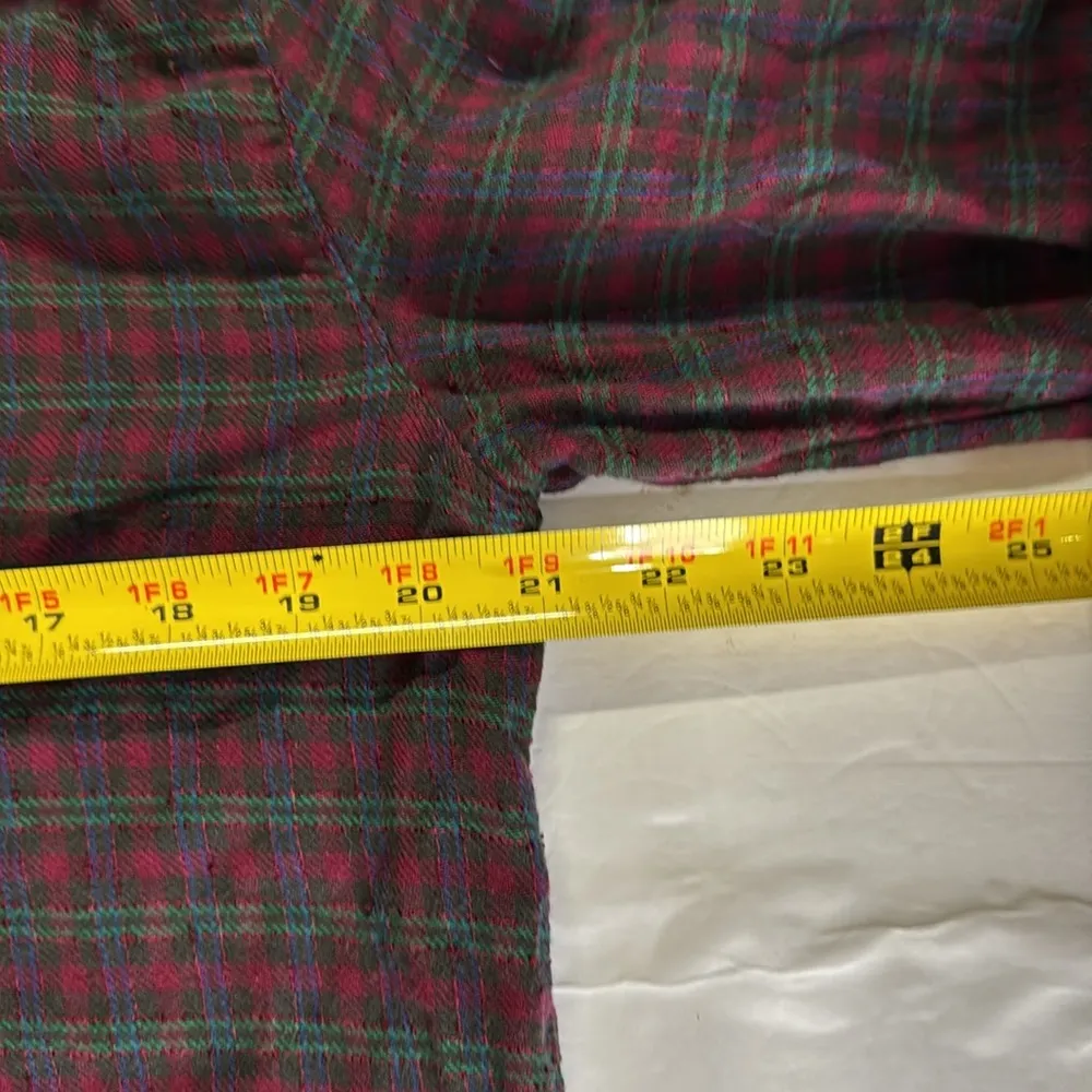 Westlake Shirt in Pfeiffer Plaid Slubby holiday plaid xs cropped button up - Image 10