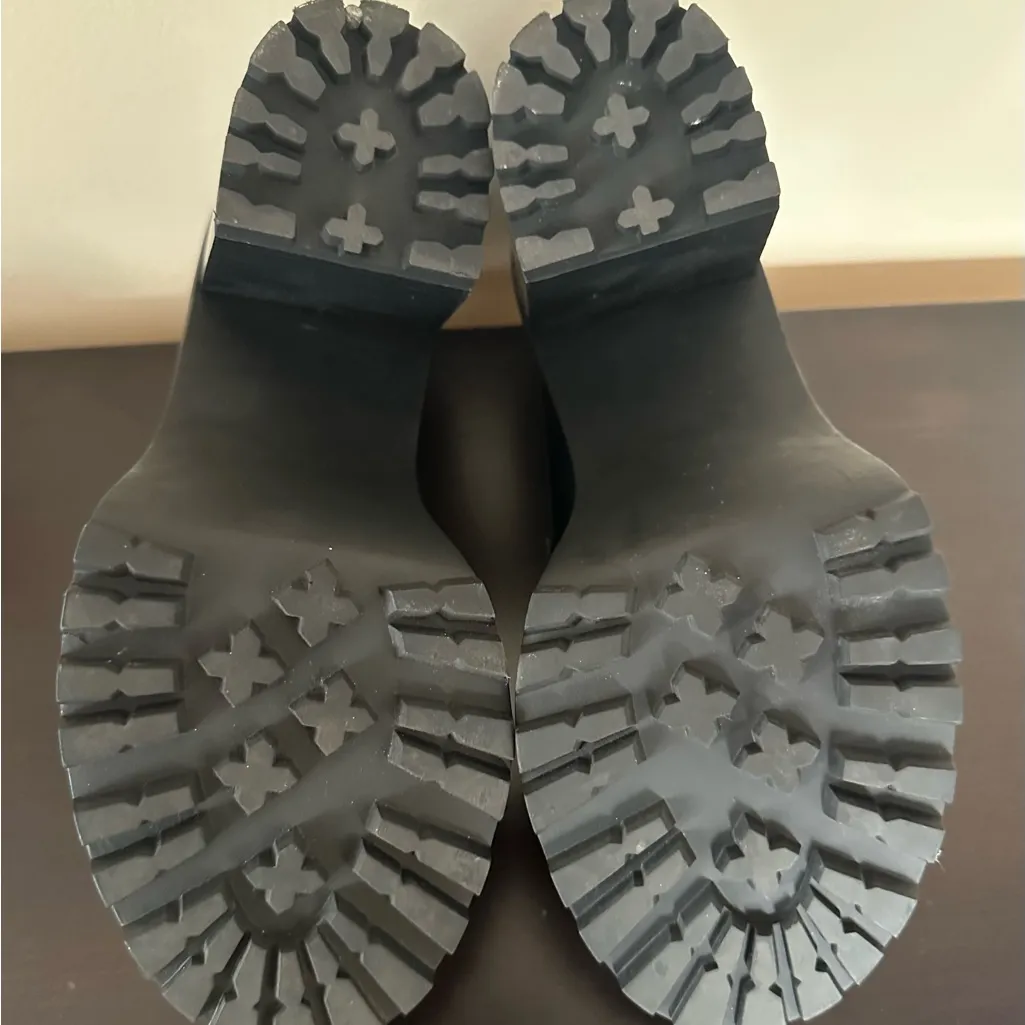 Steve Madden  Kimberley Patent Leather Platform High Heel Loafer - Image 10