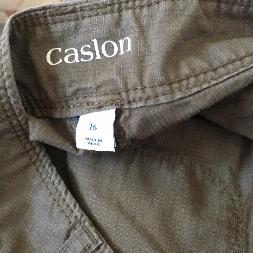 FINAL MARKDOWN Ladies Caslon cropped cargo style hiking slacks 16 - Image 6