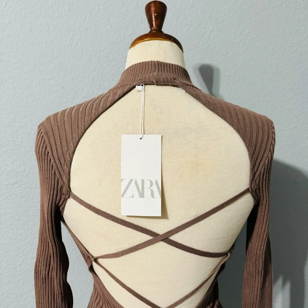 ZARA  Brown Long Sleeves Round High Neck Open Back Rib Adjustable Top Size L - Image 13