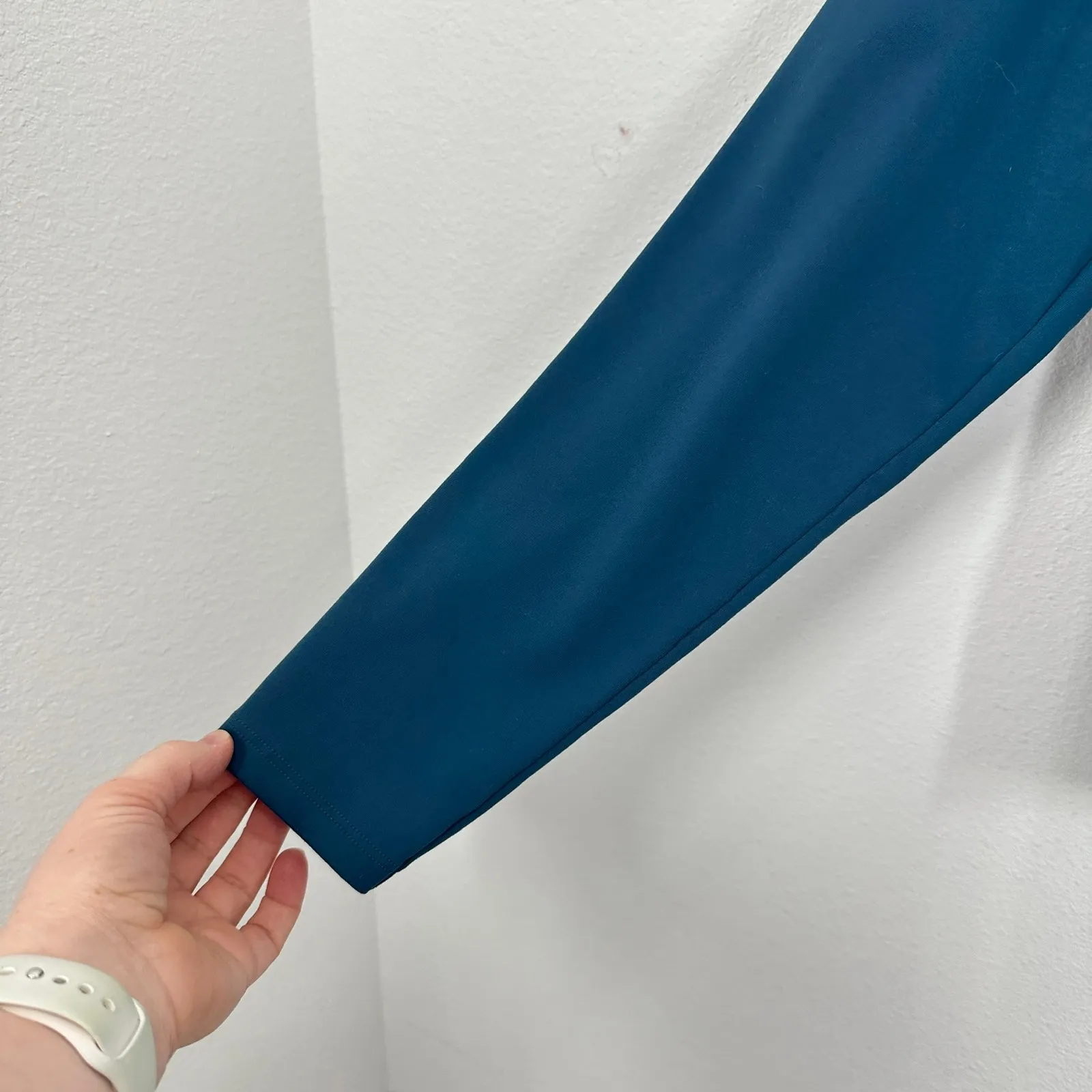 Abercrombie & Fitch Soft AF Collection Teal V Neck Long Sleeve Top XL - Image 4