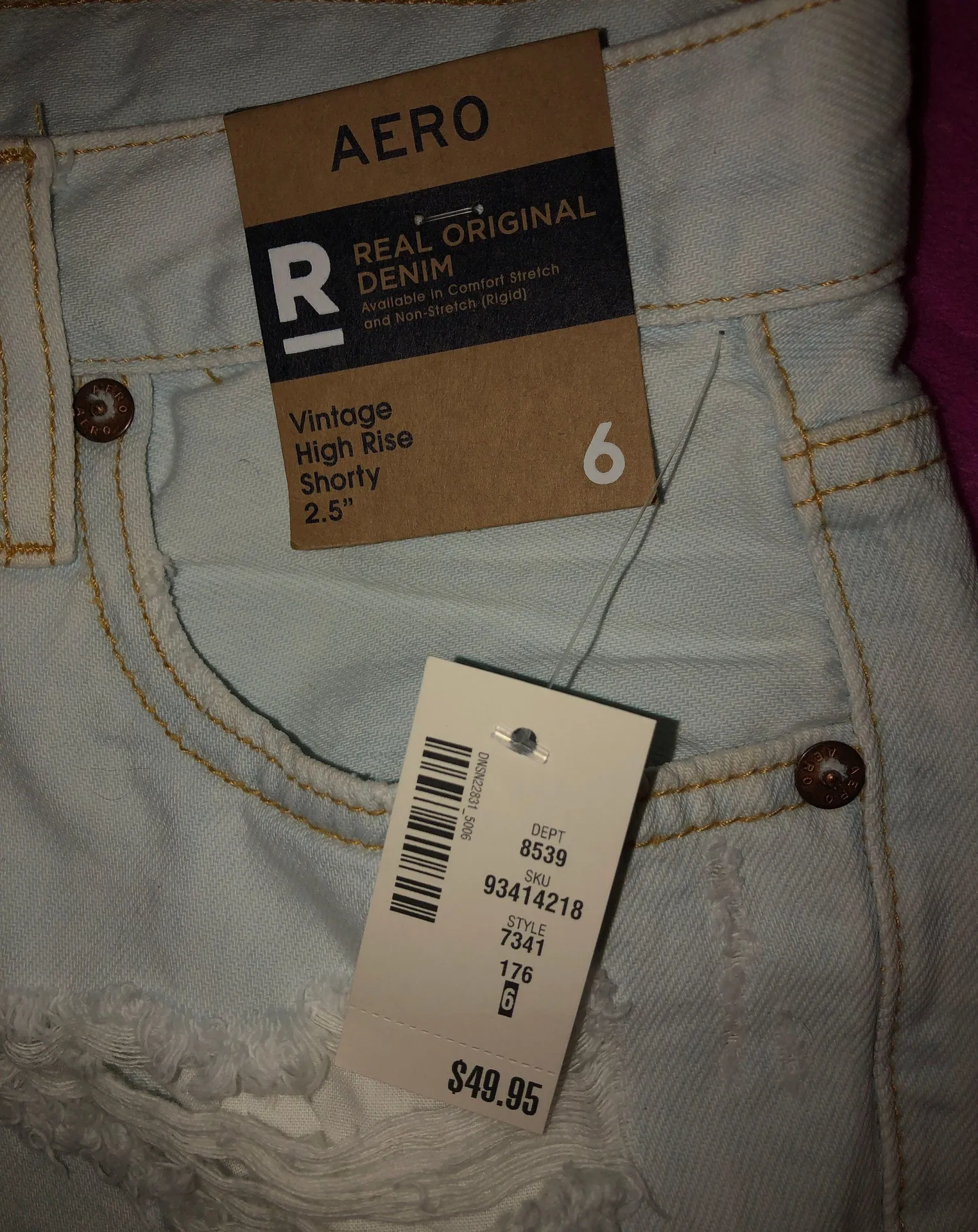 Vintage High Rise Light Wash Shorts 2.5 Size 6 - Image 3