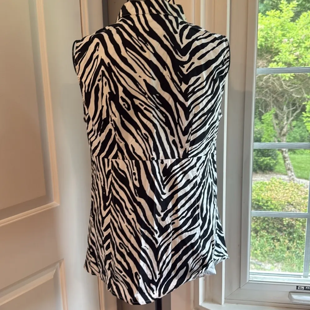 CATO sleeveless zebra print buckle front blouse - Image 3