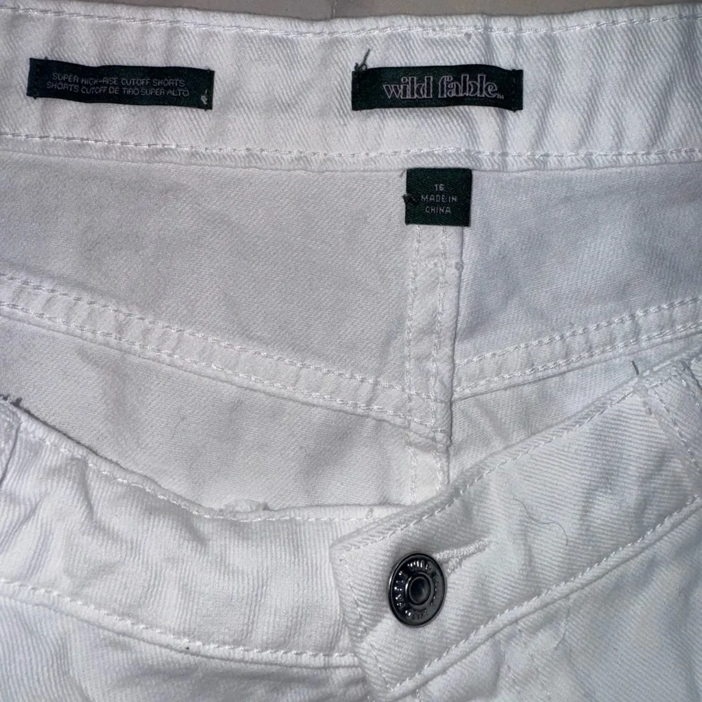 Wild Fable White Jean Shorts Distressed Hem - Image 3