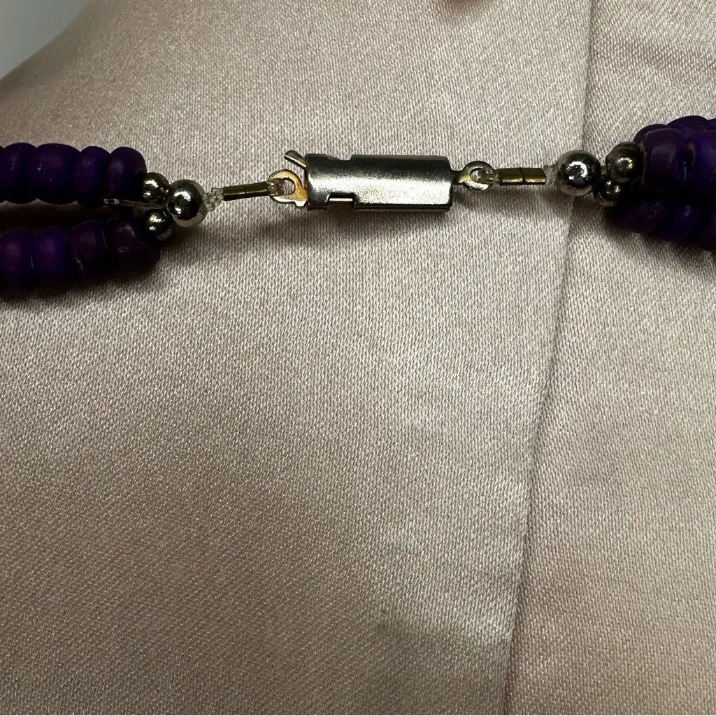Wood Purple Parrot Beaded Necklace Women’s Vintage 70s Cruise Tropical statement - Image 5