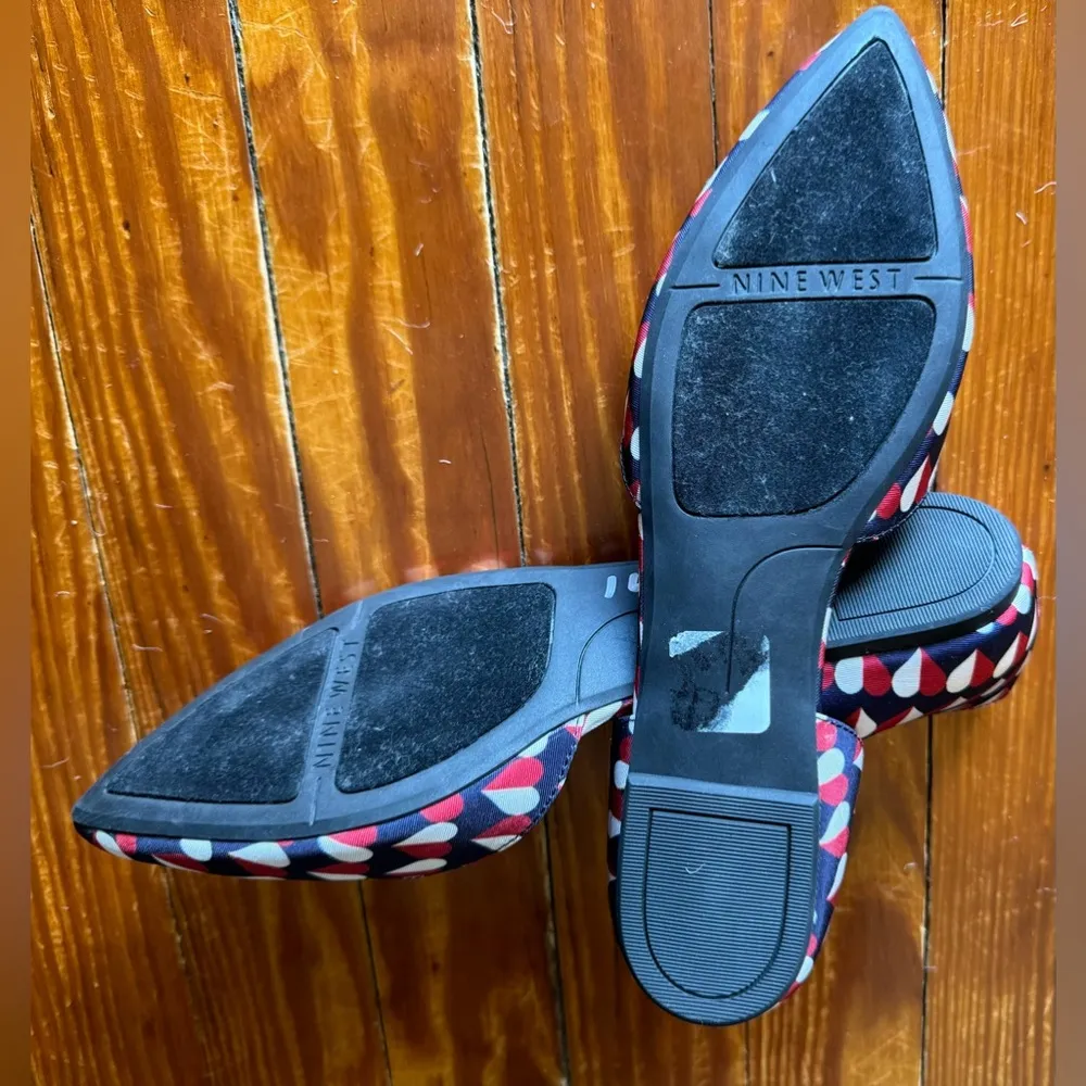 Nine West Heart Red/Blue/White Pointed Toe Flats - 7.5 - Image 3