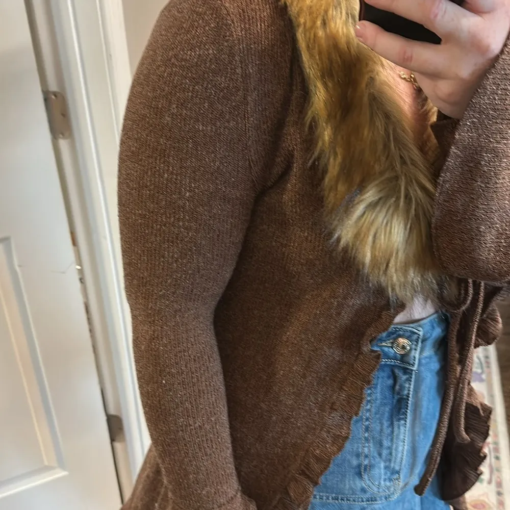 Brown Cardigan with Faux Fur Collar Bell Sleeves Size M - Image 3