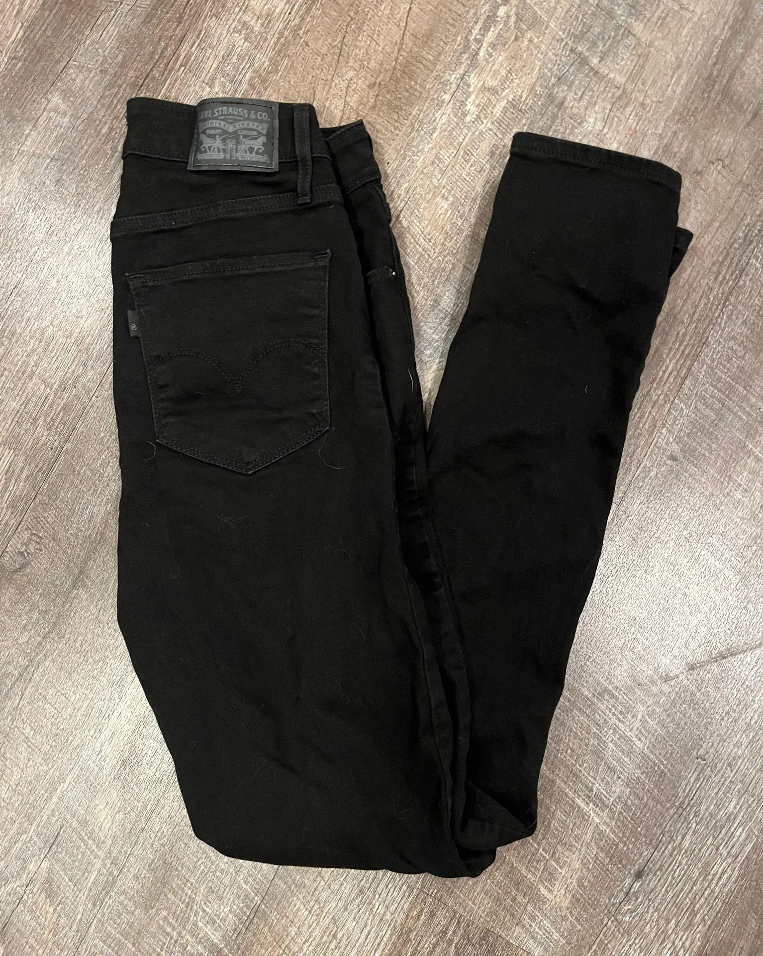 Levi’s High Rise Skinny Jeans  - Image 10