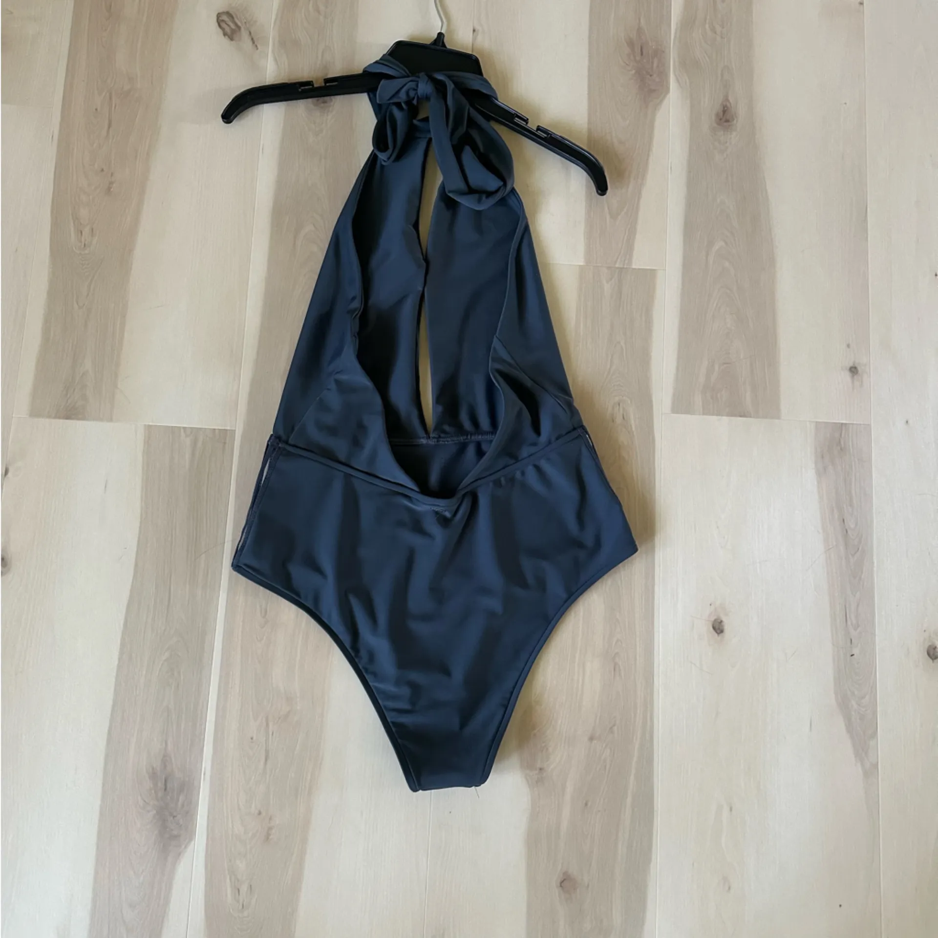 Rip Curl  | Illusion One Piece Swimsuit - Halter Large Gray - Image 4