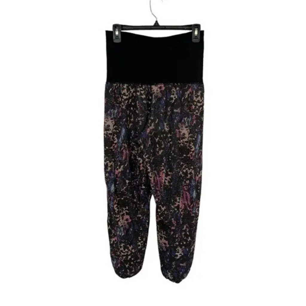 Lululemon High Rise Printed Mesh Crop‎ Leggings Yoga Athleisure Pants 6 Capris - Image 4