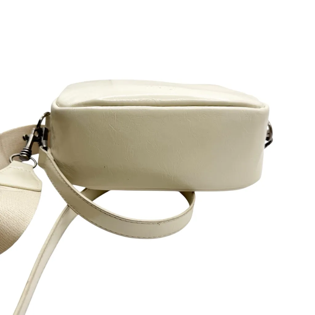 Wrangler Women’s Patent Leather Viral Crossbody Purse - Image 5