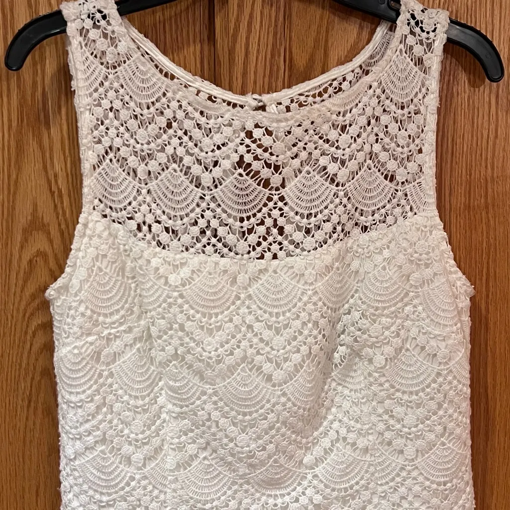 White‎ House Black Market Scoop Neck Drop Waist White Lace Overlay Dress Size 2 - Image 9