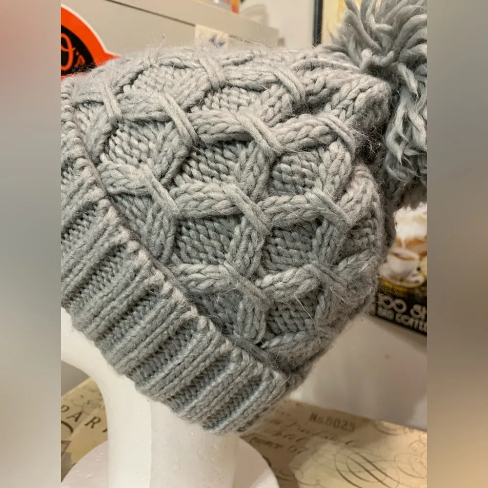 Gray Knit Beanie Hat with Pom Pom - Image 6