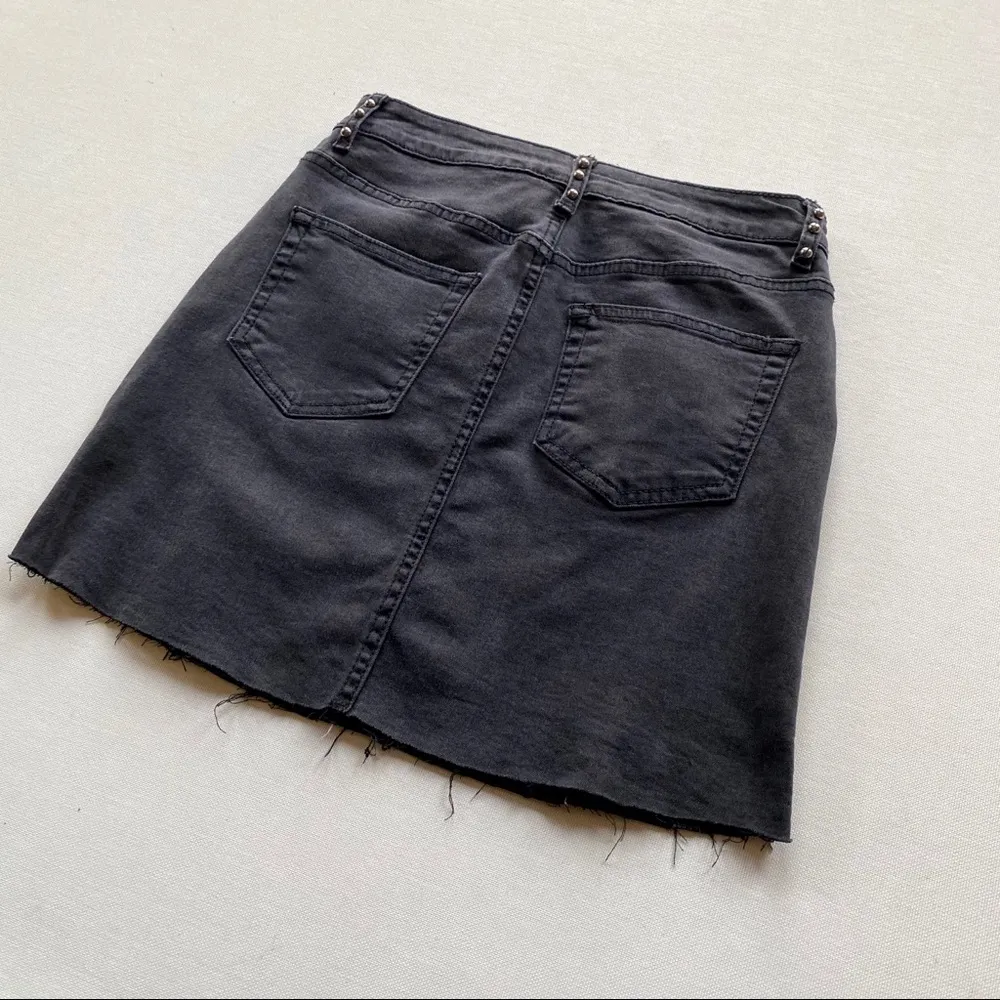 Forever 21 Studded Denim Skirt - Image 6