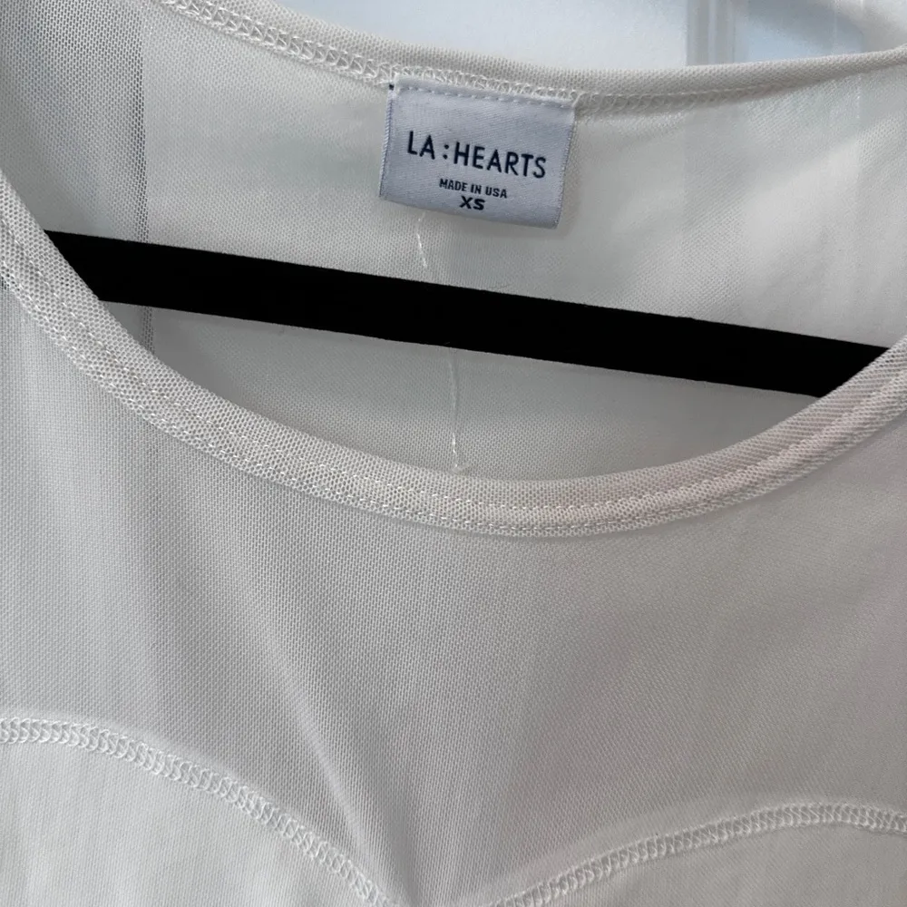 LA hearts mesh sweetheart crop top - Image 2