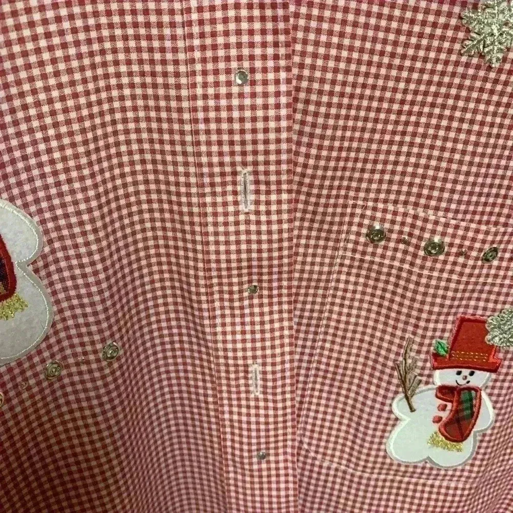 Vintage Las Olas Women’s Christmas Snowman Button Up - Image 3