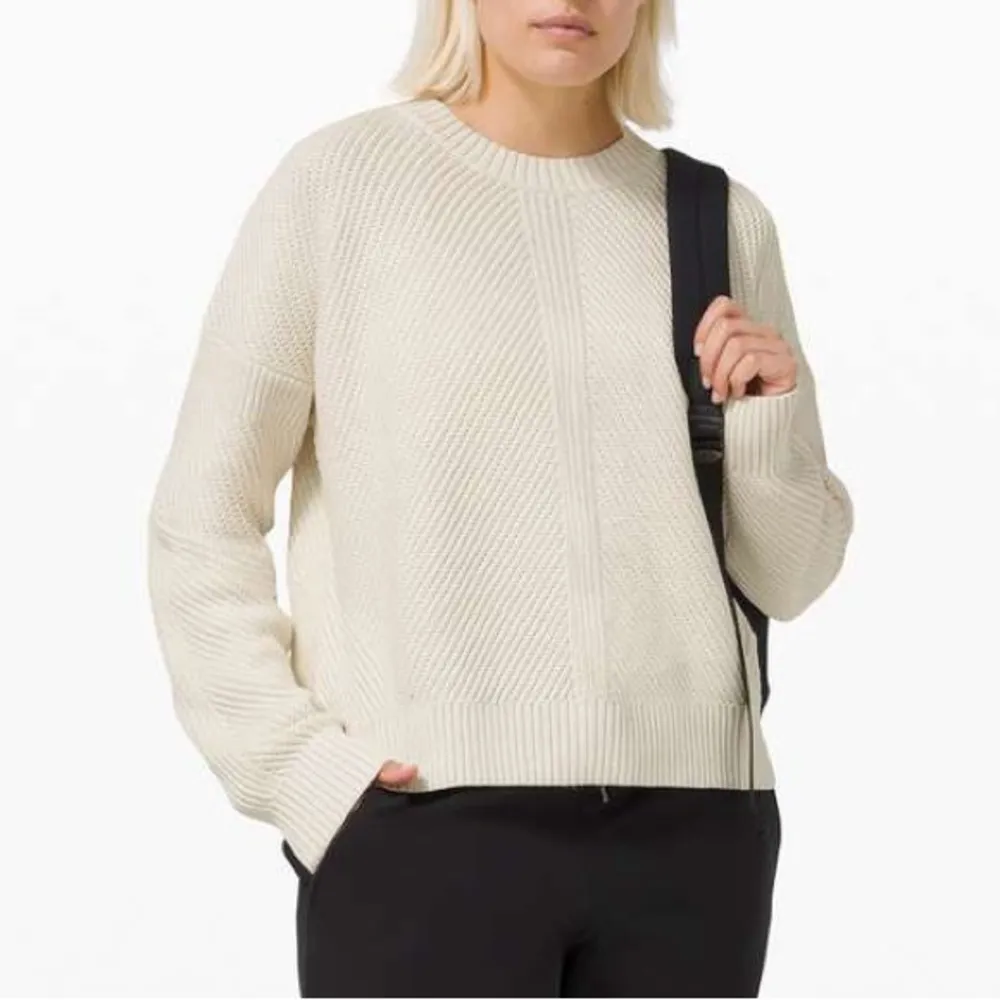 NEW Lululemon New Heights Sweater Size 6 Cotton Antique White Cable Knit Crop - Image 12
