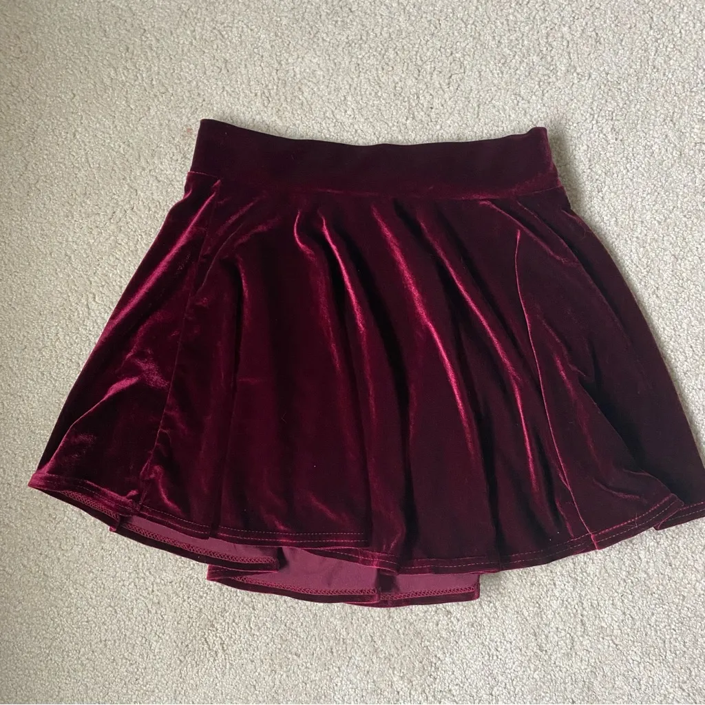 Urban Coco Medium Burgundy Red Velvet Mini Skirt Skater A Line Flare - Image 5