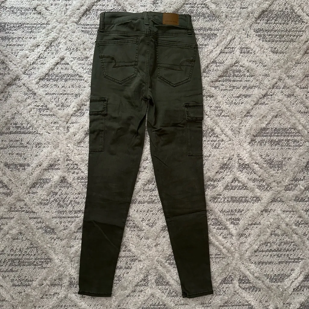 American Eagle Outfitters Olive Green Cargo Pants - Image 3