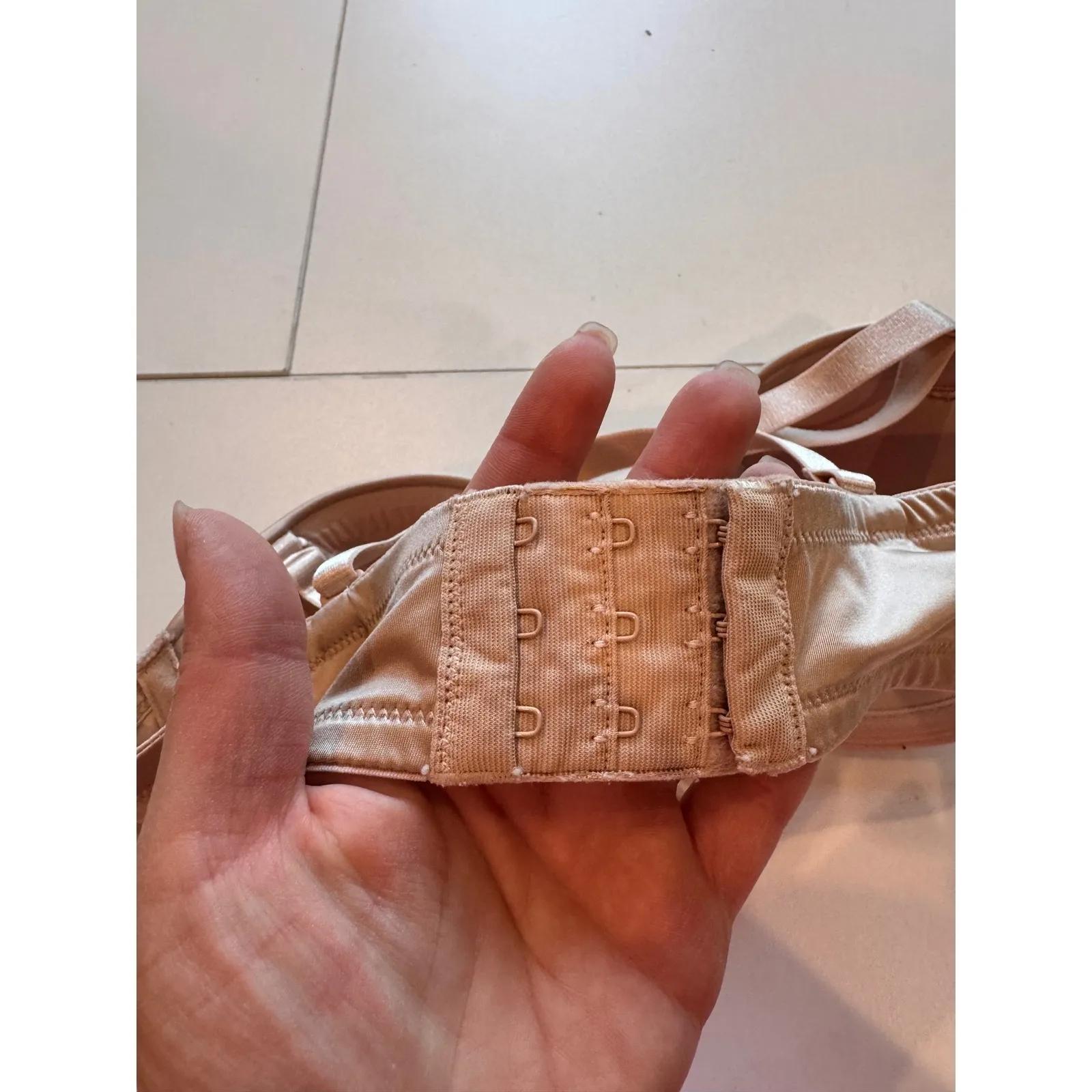 Maidenform Strapless Underwire Bra Convertible Beige‎ 34B Nude Smooth Everyday - Image 6