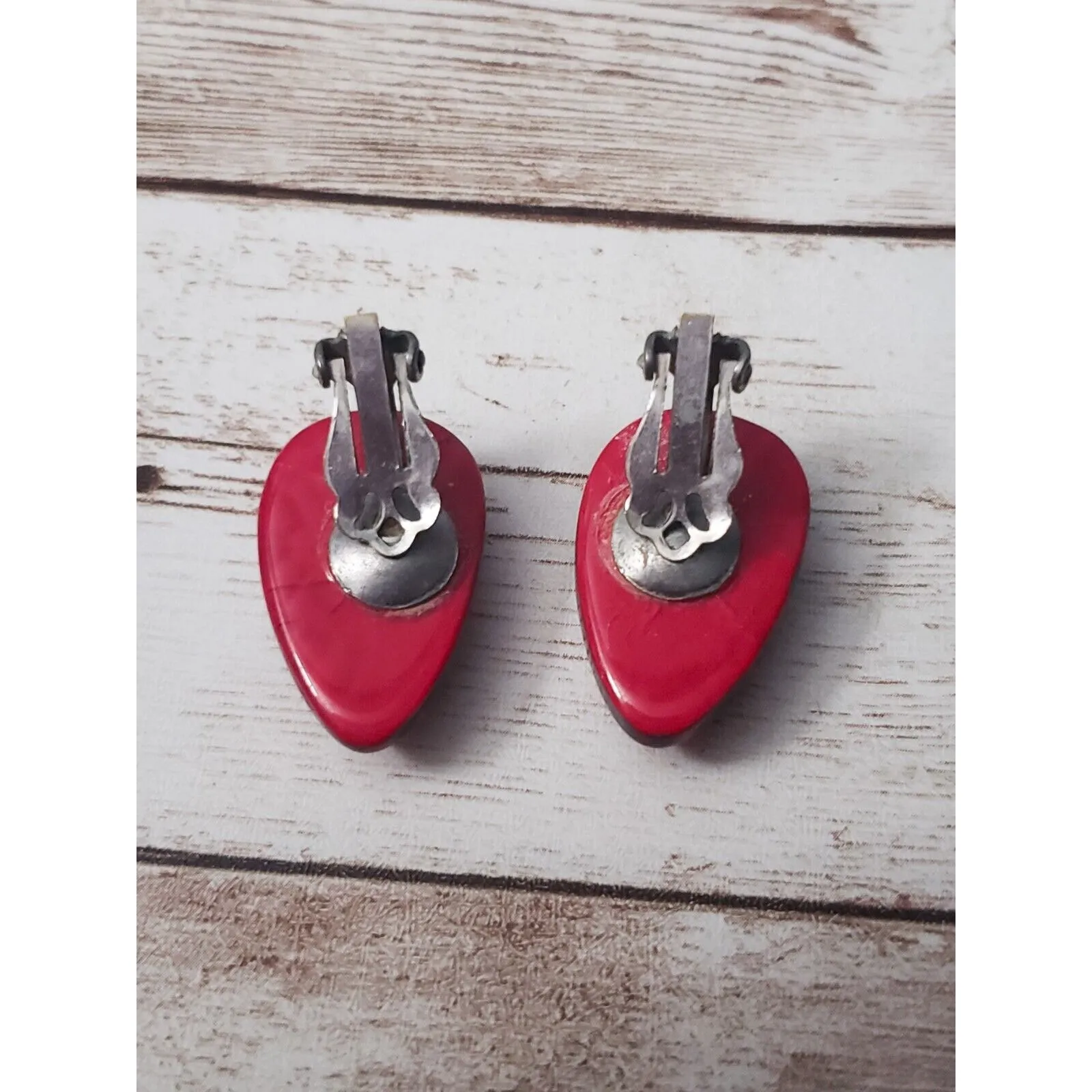 Vintage Clip On Earrings - Image 5