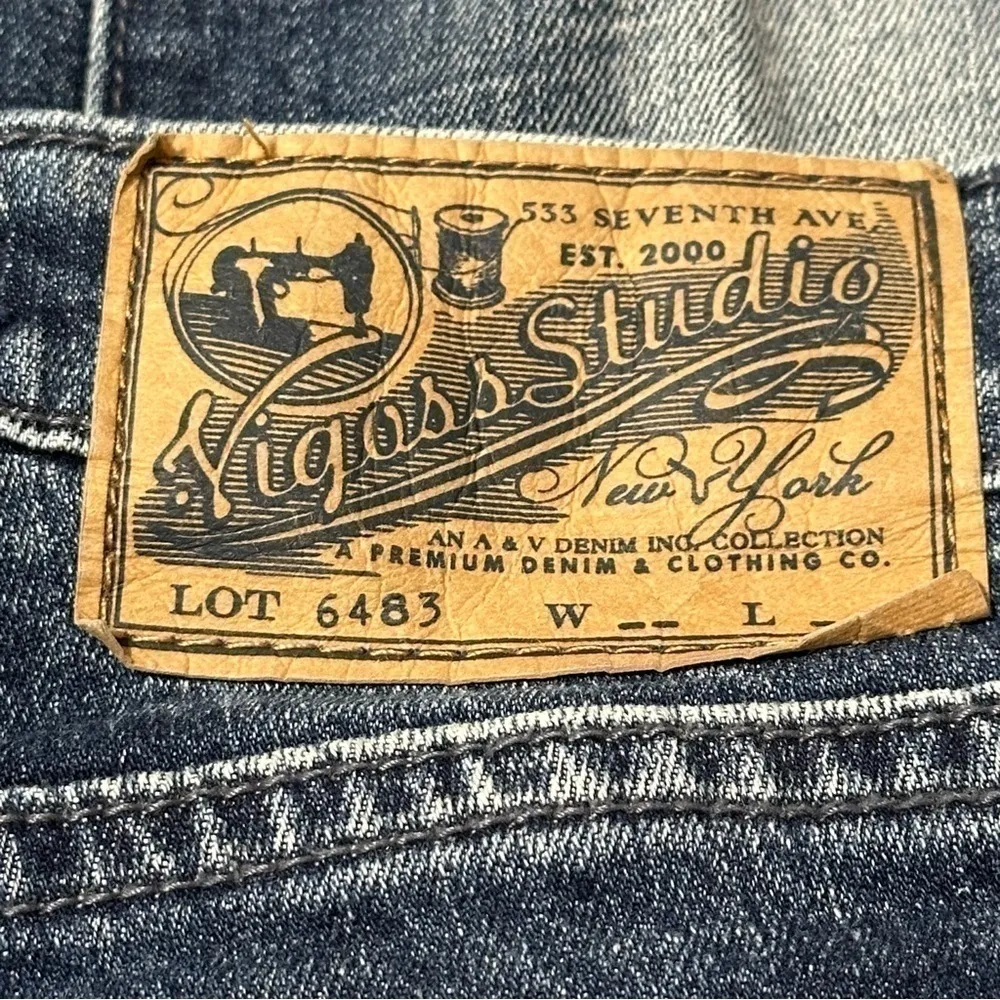 Vigoss Studio Denim Women’s 26 Blue Wash Crystal Embellished Slim Straight Jeans - Image 5