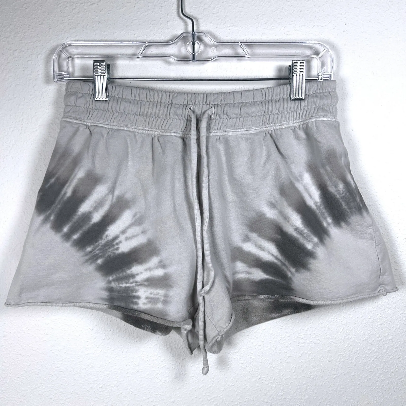 Beyond Yoga Tie Dye Come‎ Through Shorts Gray Drawstring Elastic Waist Small - Image 2