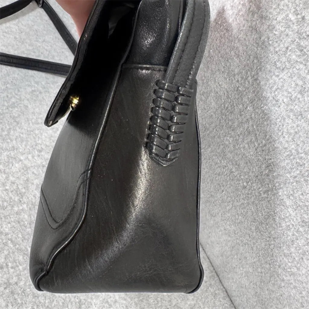 Vintage Tignanello Women's Black Leather Crossbody Shoulder Bag Adjustable Strap - Image 3