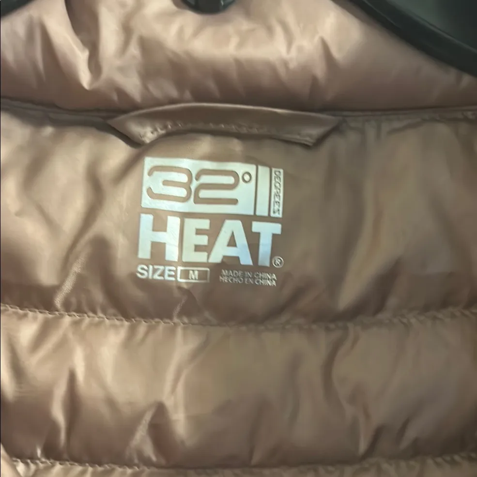 32 Degrees semi-padded Jacket with High Collar and Slim Fit - Image 2