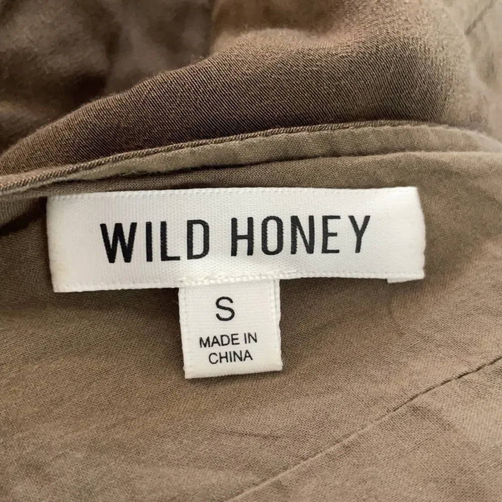 Wild Honey olive green button front spaghetti strap romper - Image 3