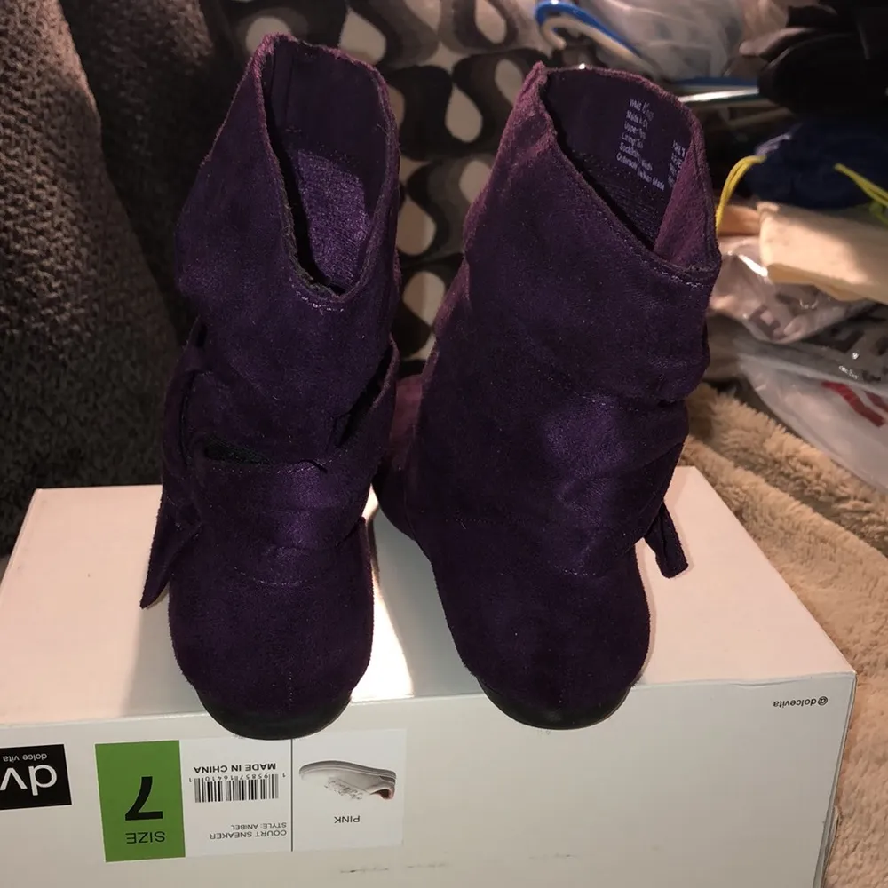 NWOT SO Pull On Ankle Boots, size 6.5 - Image 4