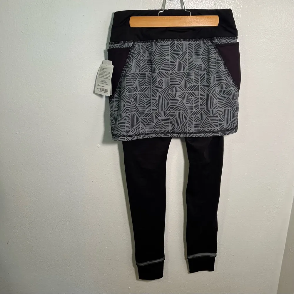 Athleta Geo Powder Peak 2 in 1 Tight Cobblestone Grey XS - Image 8